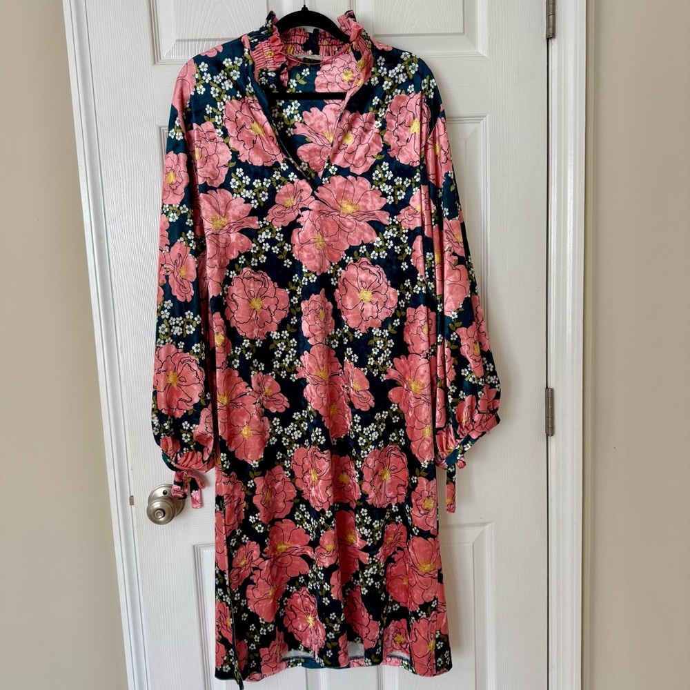 ZARA TRAFALUC Floral Velvet Puff Sleeve Kaftan Midi Dress Size Medium